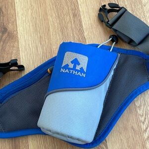Nathan triangle hydration waist pack, like new